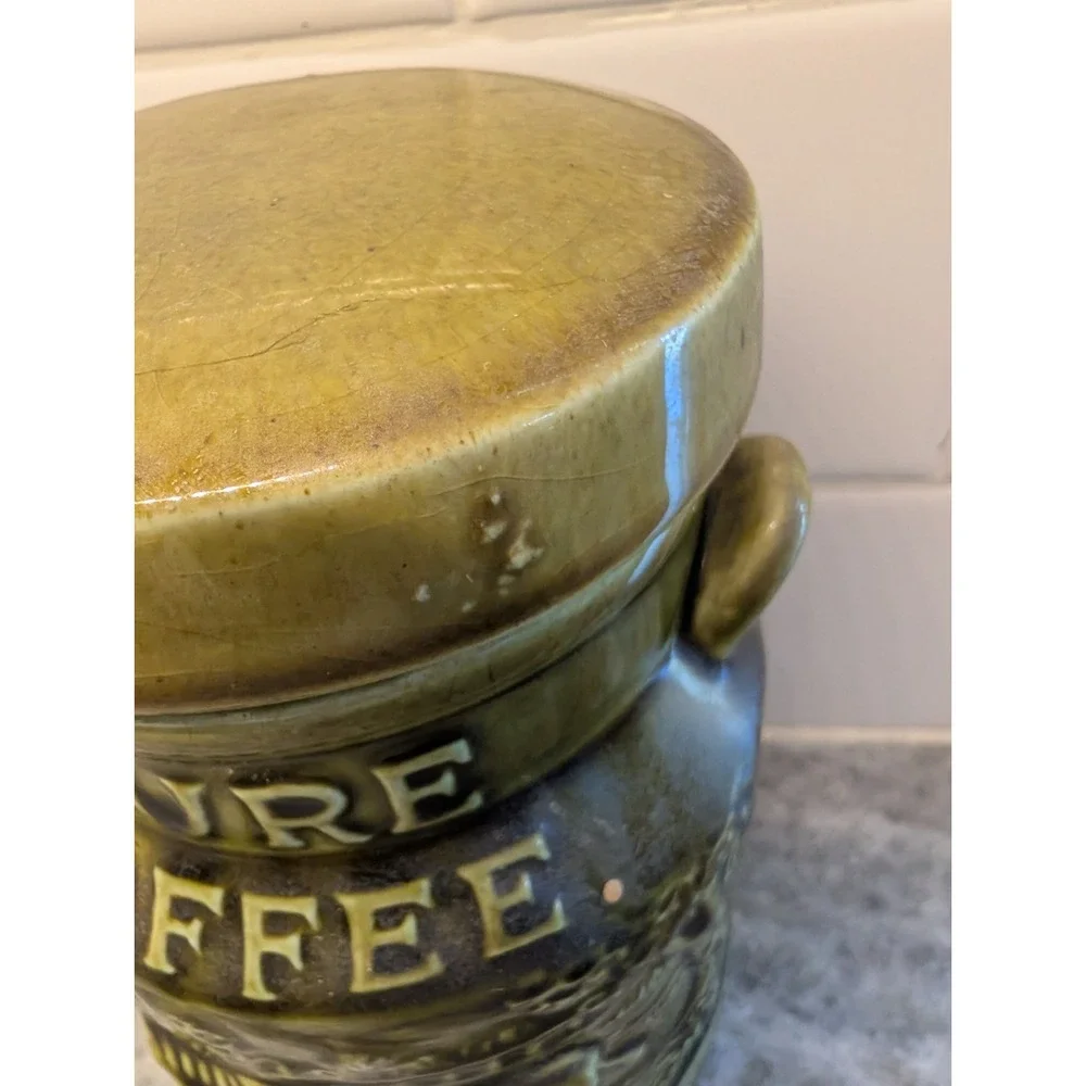 VINTAGE CERAMIC GREEN COFFEE CANISTER W/ LID